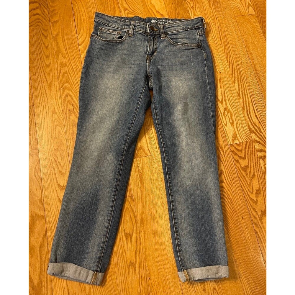 Women’s Gap “Coupe Boyfriend” Crop Jeans - Size 6/28R